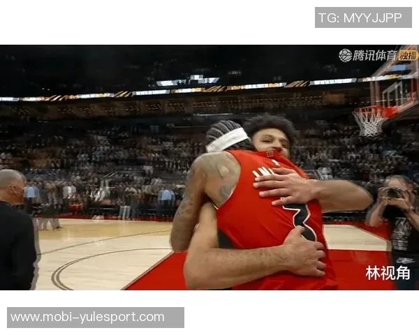 裁判最后时刻连判三分犯规穆雷罚球失误错失绝平良机